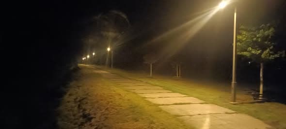 Pečky — park u rybníka — foto 1