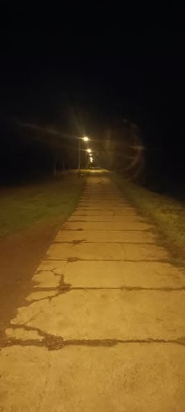 Pečky — park u rybníka — foto 2