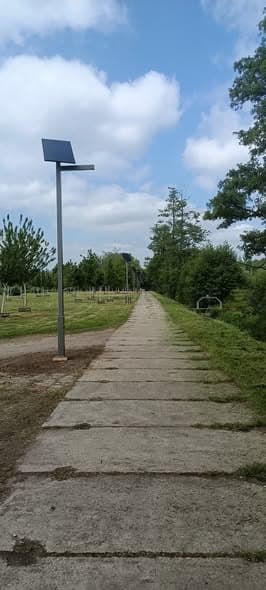 Pečky — park u rybníka — foto 4